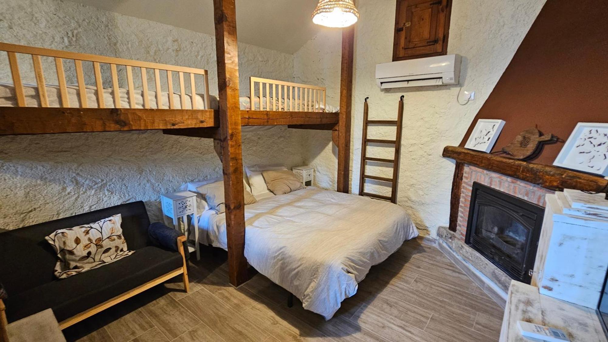 Apartment Casa Parvathi Candeleda